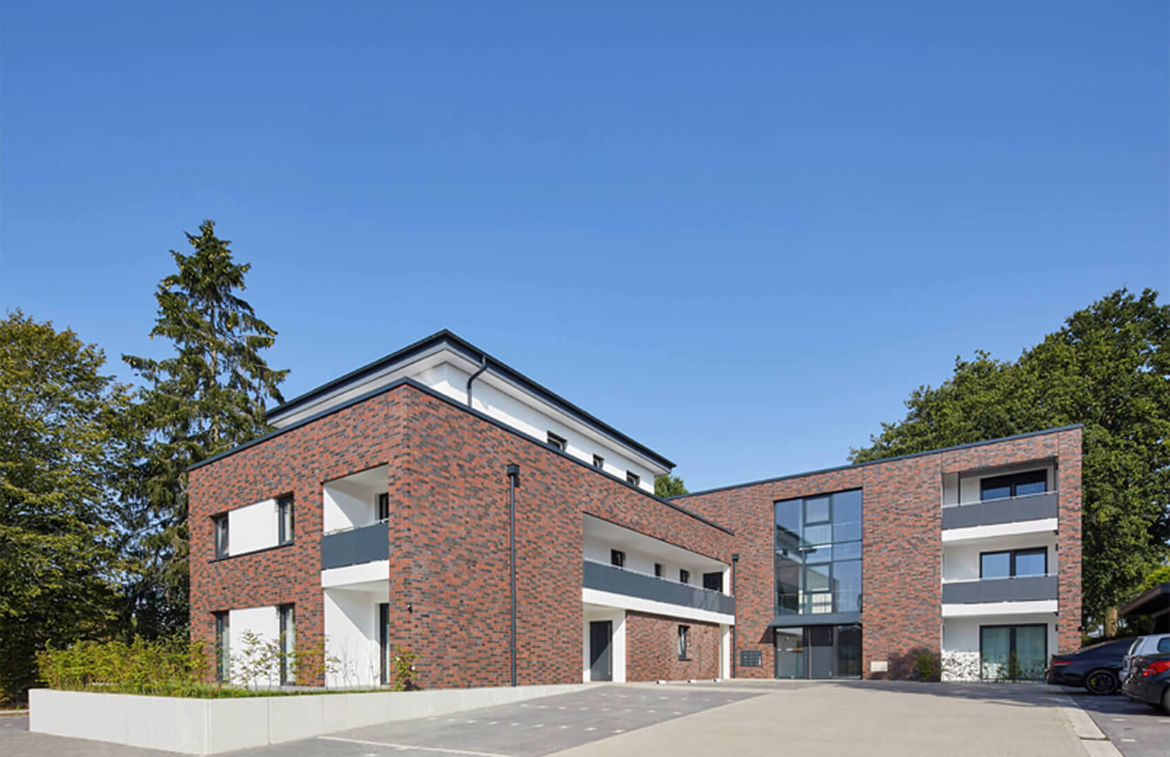 Modernes Mehrfamilienhaus in Niedersachsen