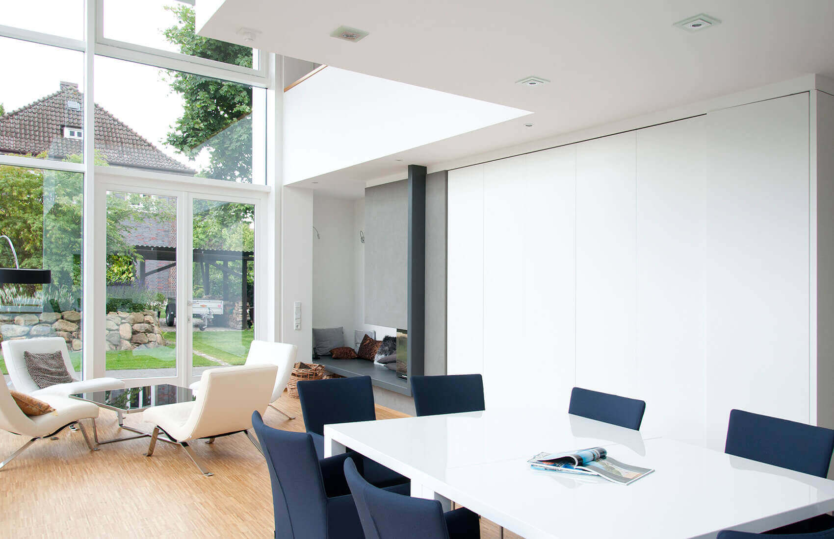 Wohnbereich im Bauhausstil | Moderne Innenarchitektur