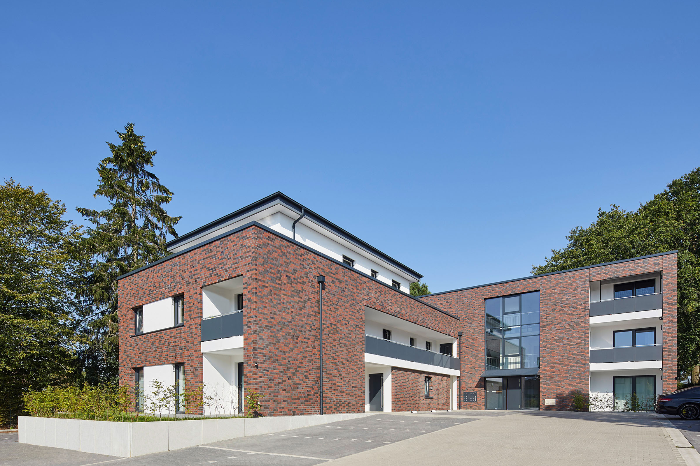 Modernes Mehrfamilienhaus in Niedersachsen