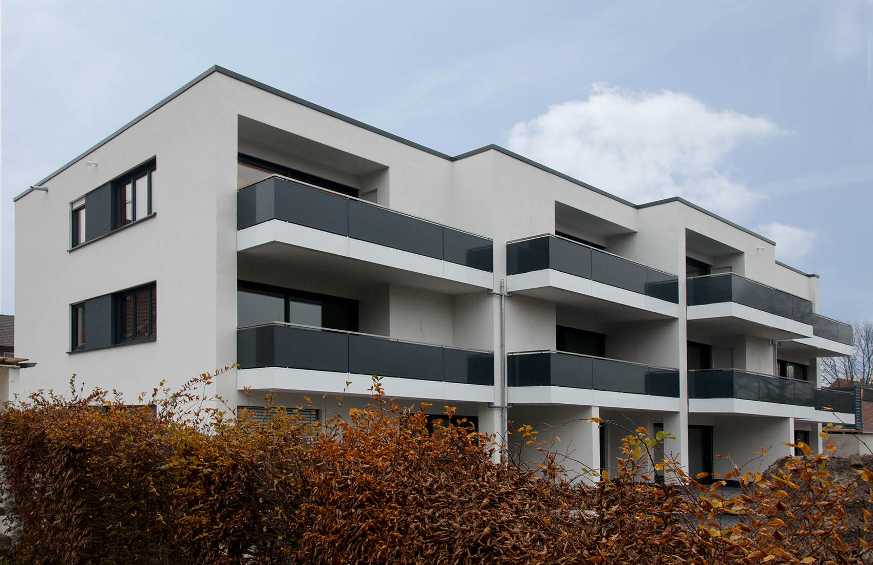 Neubau mit moderner Putzfassade in Niedersachsen | Wohnarchitektur