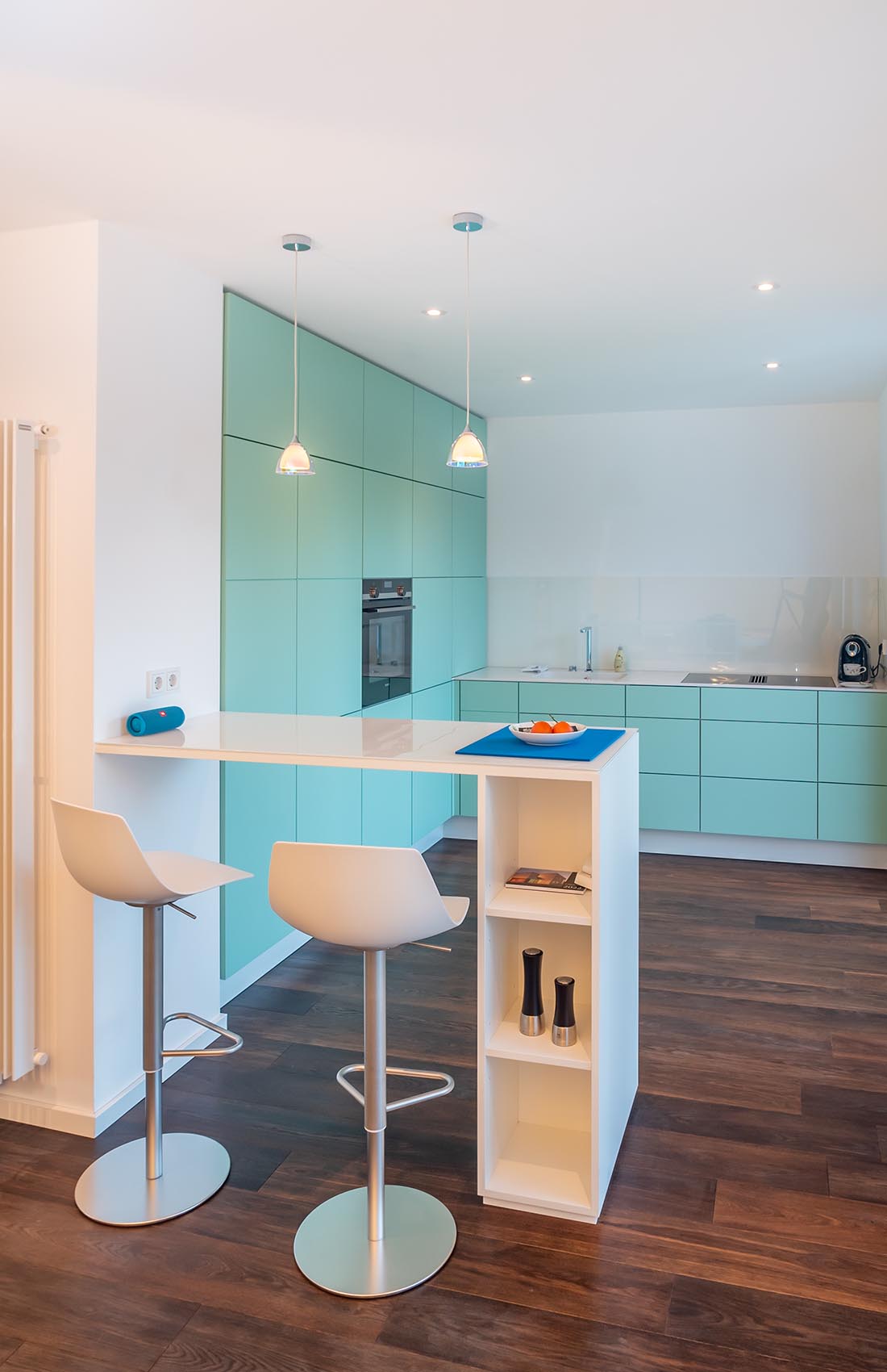 Umbau eines Wohnhauses in Osnabrück mit modernen Eibaumöbeln | Innenarchitektur Küche